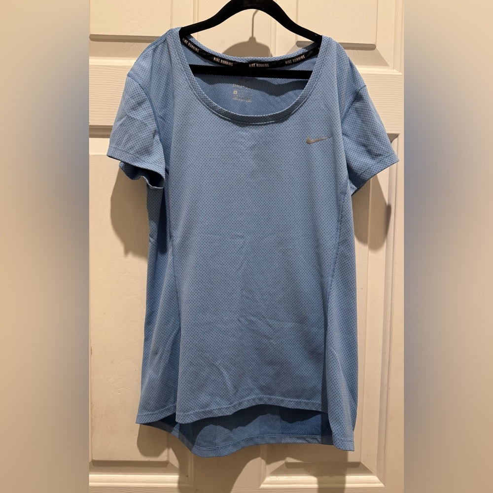 Nike Dri-FIT shirt Size Small